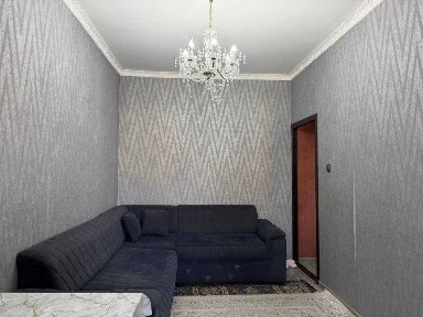 Продаю квартиру Яшнабадский р-н Авиасозлар маг. Россия 1ком 7-этаж 30м2