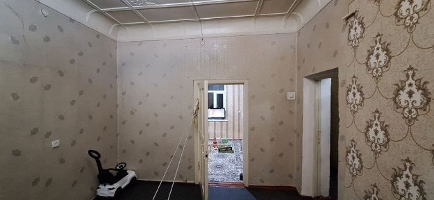 Продается двухкомнатная квартира на 1 этаже возле Транспортного инстит