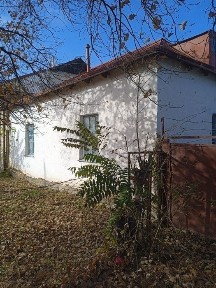 Продаётся дом в центре
