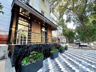 Продаю Нежелое Помещения Ул. Шота Руставели Кафе бон Вдоль дороги 60м2.