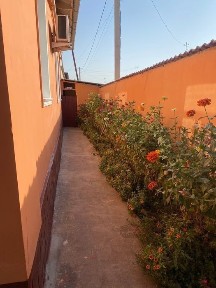 Продается дом в Уртачирчикском р-не, п Шоликор, рядом с Фуд Сити.