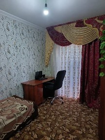 Квартира 5-ти комнатная с мебелью в Саттепо.