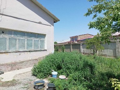 Qarshi sh.Yangi Xonobod. Kottedj sotiladi. 4 xona+xoll+oshxona