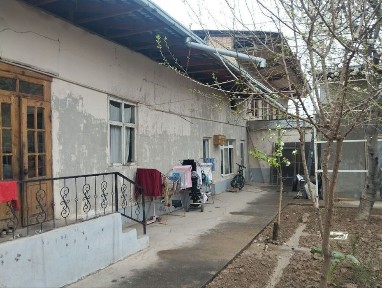 Uy sotiladi Дом прадаётся срочно !