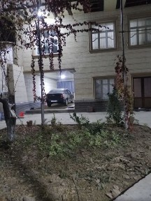 Uchastka sotiladi Nazarbek tekstil Torozda hamma kamunikatsa bor