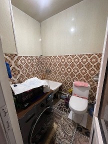 Продам 1 комнатную квартиру БИЙ Буз базар (бывшее общежитие)
