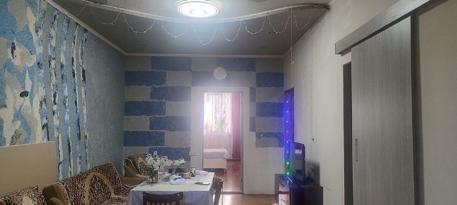 Продается 2 комн, 1й этаж, Феруза шк. 205 всё остаётся