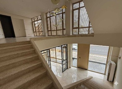 Продается отдельно стоящие здание 330м2 Яккасарайский район SH83