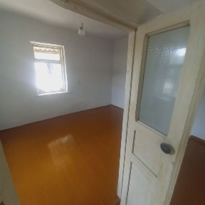 Продаётся частный дом 4 соток земли 32000$