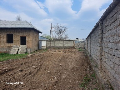 Срочно 12 сотихли участка сотилади !