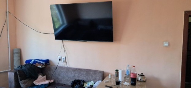 Срочна продаётся 1 комнатная квартира в 5/1Б 9 этажка 3 этаж