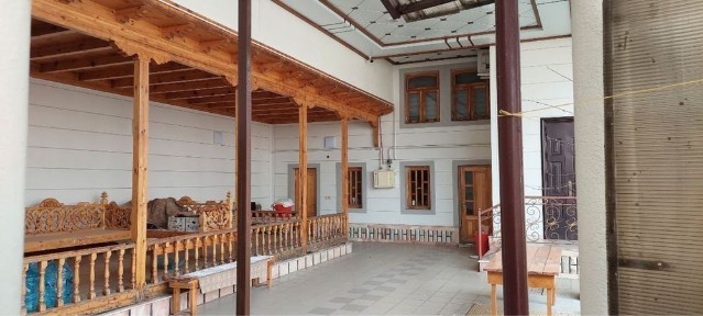 Продаётся дом с фасадом 30м. ц. Луначарский (Свой)