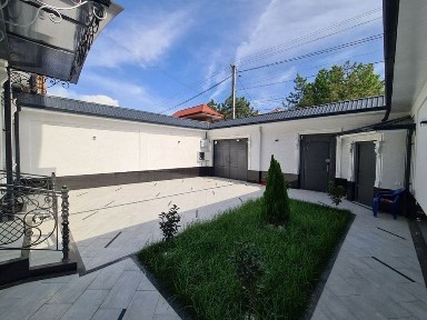 Продается дом на Никитина после ремонта 2,42 сотки