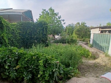 Temir yul vogzal 10 so'tiq hovli 5xona uy