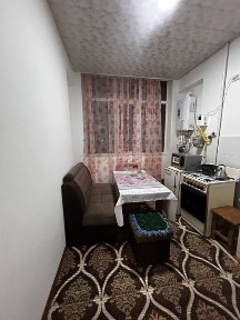 4каватли янги домнинг 3каватидаги 1хонали квартира ижарага берилади