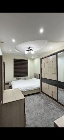 Metro yonida hovlichali 5 xonali 140 m² yevroremont kvartira 1 qavat