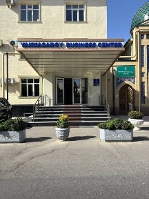 Сами арендадатели сдаем в аренду офисные помещения + юридический адрес