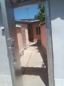 Uy hovli. Участок. Sotiladi. Продаётся.