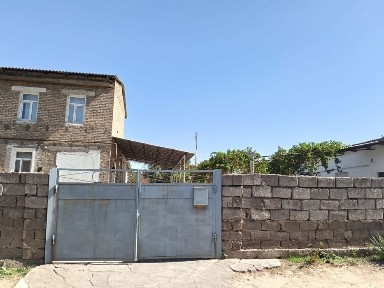 Продаётся участок, можно использовать как дачу