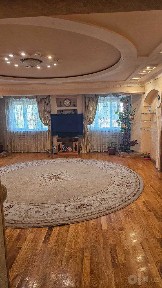 Сдается квартира в центре города ( Цум) своя