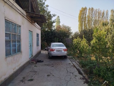 Продается дом в уртачирчикском районе поселка Ким Пен Хва