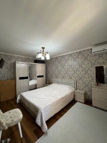 Продается участок 1.2 сотки ГоспиталкаМебель и техника4 комнат