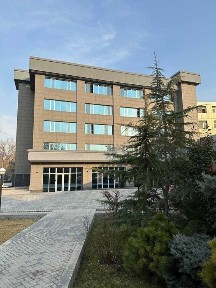 Корпоративное офисное здание 3 702 м² возле метро Бадамзар