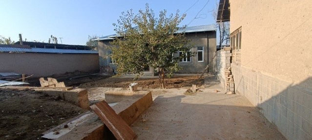 Nazarbek xarkakat maxallada 5 xonali uchadtka