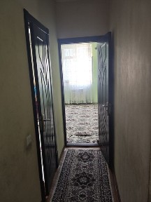 Qarshi shahar uy sotiladi - 1 xona 2 xona qilingan - Bezmakler