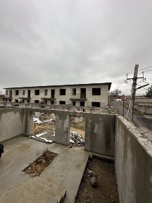 Уй Сотилади Уч кахромон Обод махалласида каропка сотилади