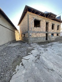 Uy sotiladi. Toshkent viloyati o'rta-chirchiq Arentir Food cty (Kot
