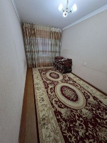 Продаётся своя четырехкомнатная квартира.