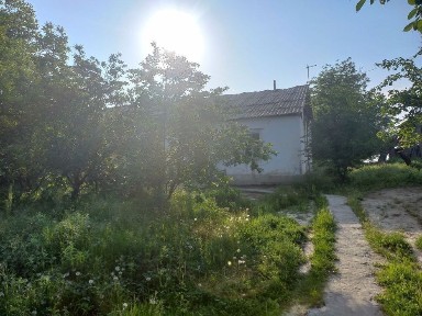 Срочно продам дом 10 соток, в бонус около 2 соток земли