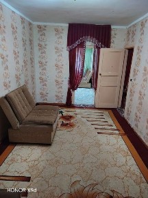 Qarshi markazida dom sotiladi