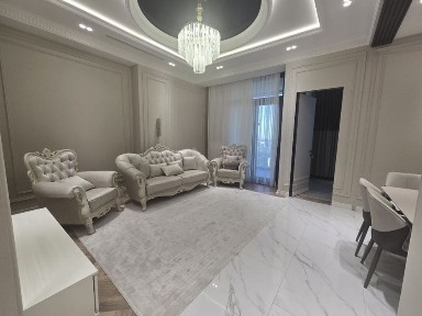 Аренда Квартира Nest One 2.3/33/51 Вид Хумо арена с балконом