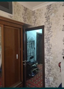 27 мкр да 1 комната квартира сатылады изинде кредит бар