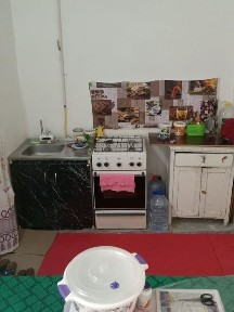Uy sotiladi srochna