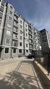 Uy sotiladi beltepa maxallasi 15a navastroyka sotiladi 1chi etaj 110kv