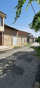 Uchastka sotiladi