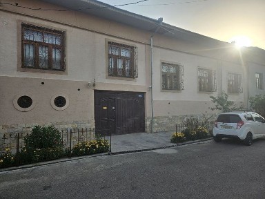 Uchastka sotiladi