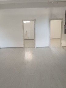 Квартира сотилади. Янгийул шахарда.
