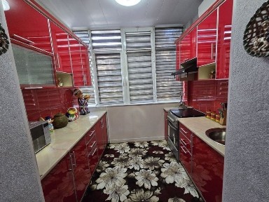 Fargona shaxar kiuf oldida 3 xonalik uy sotkladi