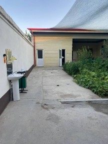 Abdurahmonovda 5,5 sotihlik uchastka