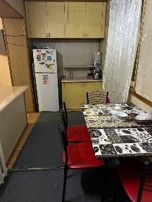 Аренда Юнусабад Двух ком квартира переделана в трех ком