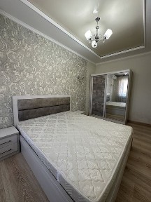 Сдается 3 комнатная квартира Метро Космонавтов Айбек Жемчуг