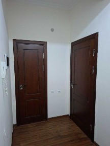1 xonali kvartira, pishgan g'isht, gazi bor, 1/9/9