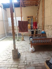 Уй сотилади, дом продаётся, ховли Самарканд шахар марказида. Худжум хамом