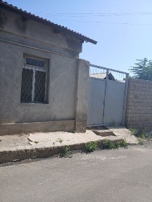 Продается участок 3.85 со старыми строениями