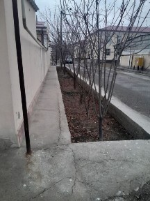 Jondor Tumanida 2 sotixli kottej sotiladi.