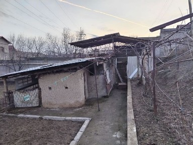 Uy sotiladi Toshkent viloyati